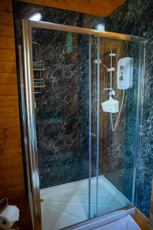 George Cabin - Log Cabin In Wales With Hot Tub Ньютаун Экстерьер фото
